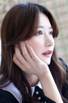 邻居们的女人
